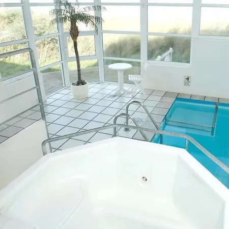 Sleeps 12 Pool Wifi *