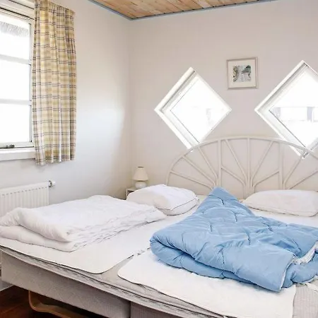 Sleeps 12 Pool Wifi Tornby Strand
