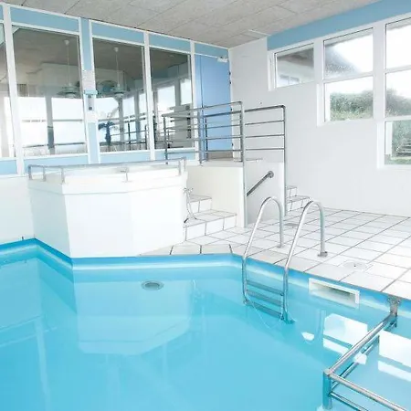 Sleeps 12 Pool Wifi *